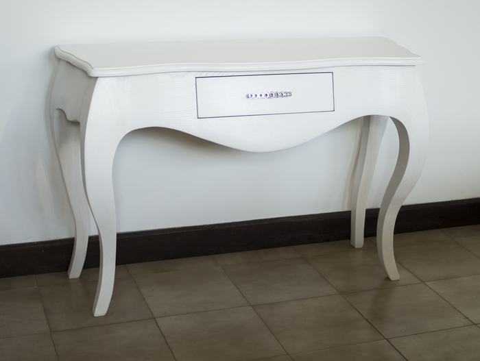 White Console in ash wood