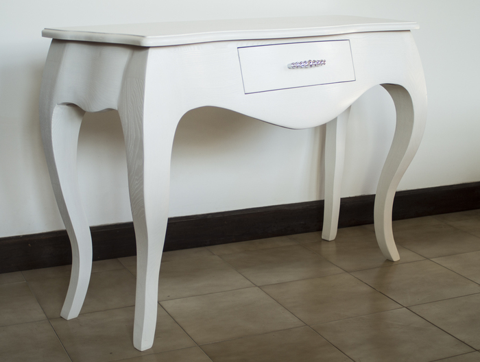 White Console in ash wood