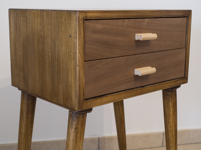 Comodino artigianale con due cassetti 