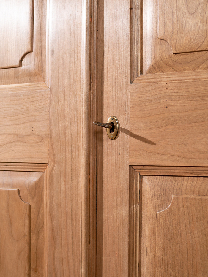 Bücherregal aus Kirschholz, 2-türig 