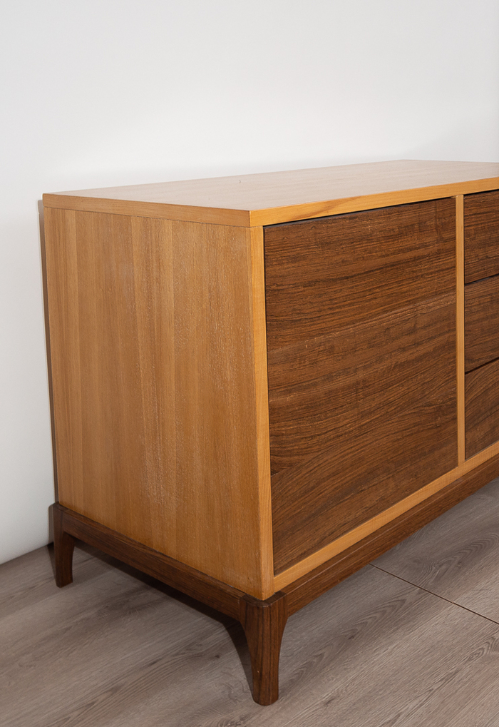 Madia stile minimal in rovere e noce