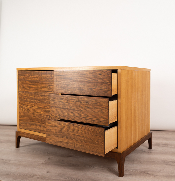 Madia stile minimal in rovere e noce