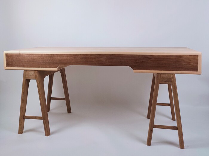 Schreibtisch im skandinavischen Stil