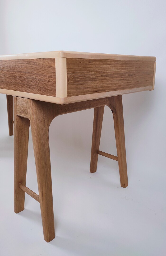 Schreibtisch im skandinavischen Stil