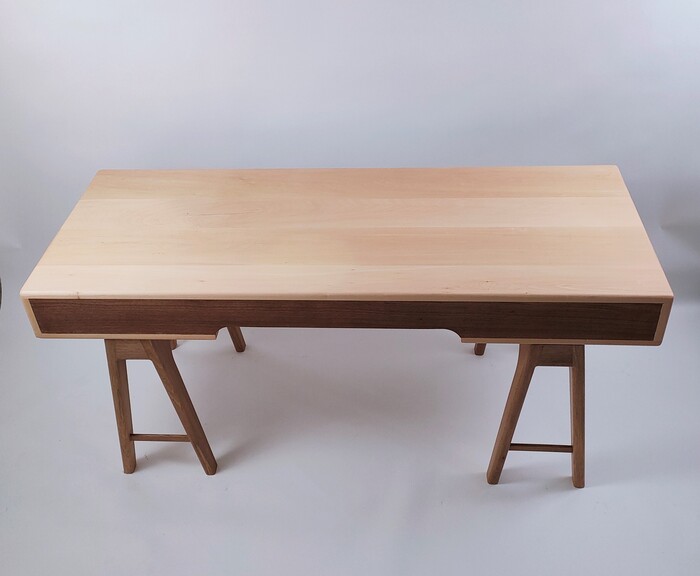 Schreibtisch im skandinavischen Stil