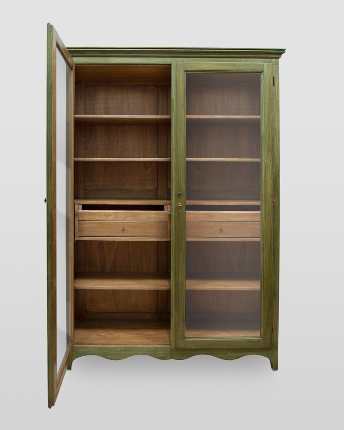 Grüner Bücherschrank