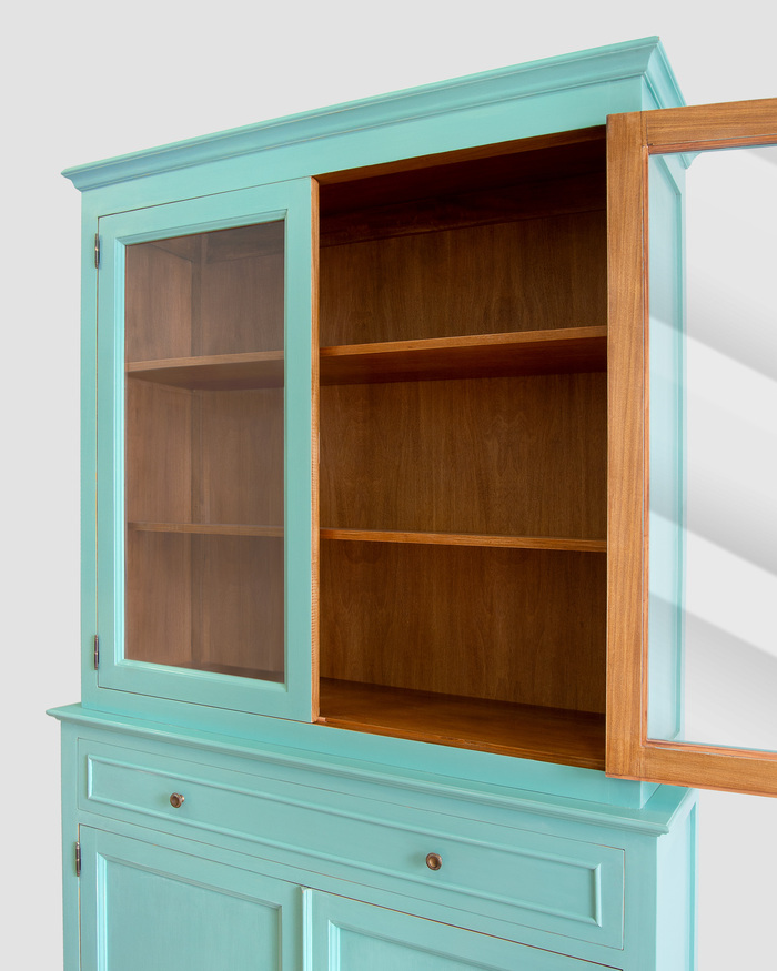 Grüner Küchenschrank