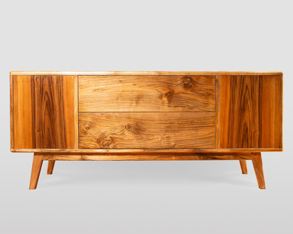 Skandinavische Sideboard aus Nussbaum