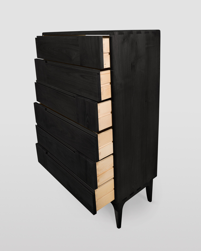 Cassettiera stile scandinavo con sei cassetti