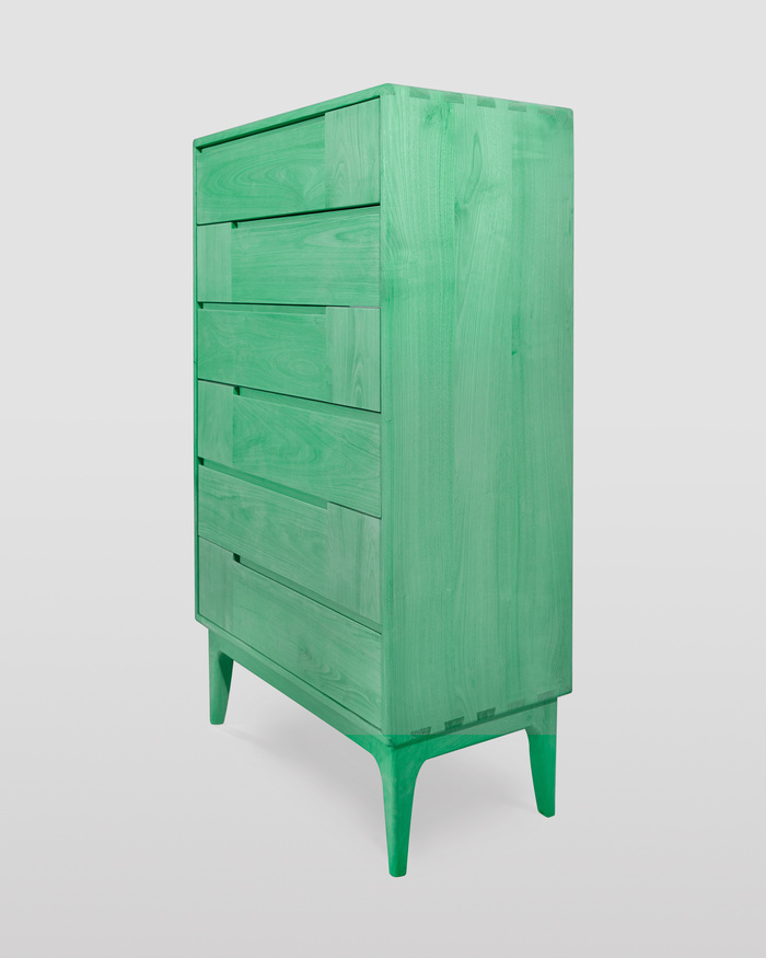 Cassettiera stile scandinavo con sei cassetti