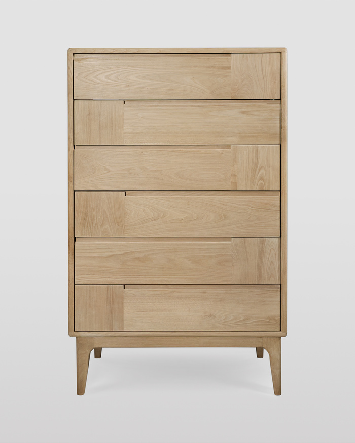 Cassettiera stile scandinavo con sei cassetti