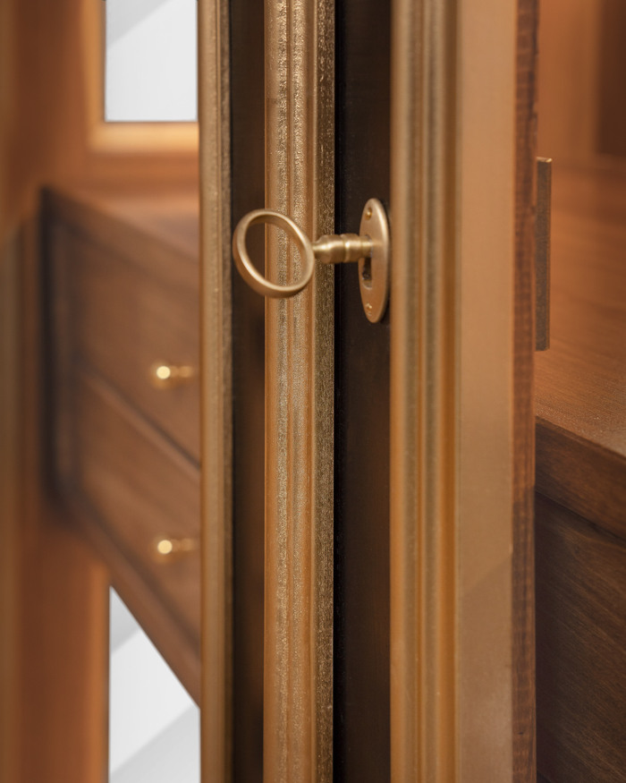 Vetrina color nero con luci led