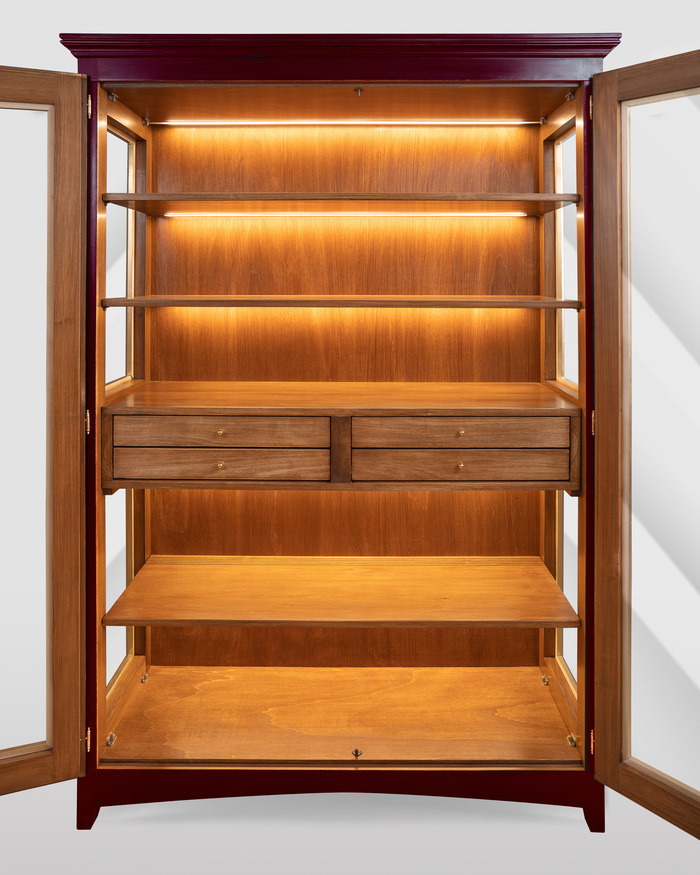 Vetrina due ante color borgona con luci LED