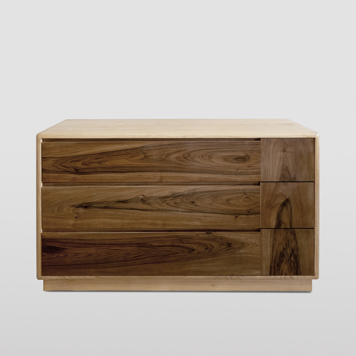 Cassettiera Minimalista in Noce Massello