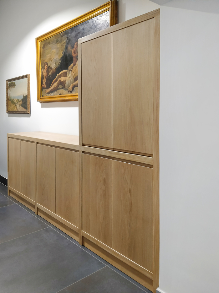 Minimalistischer Stil Eichenholz-Aufbewahrungsschrank