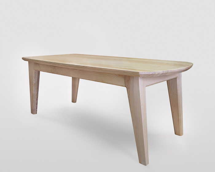 Handgefertigter Esstisch aus massiver Esche im modernen Stil