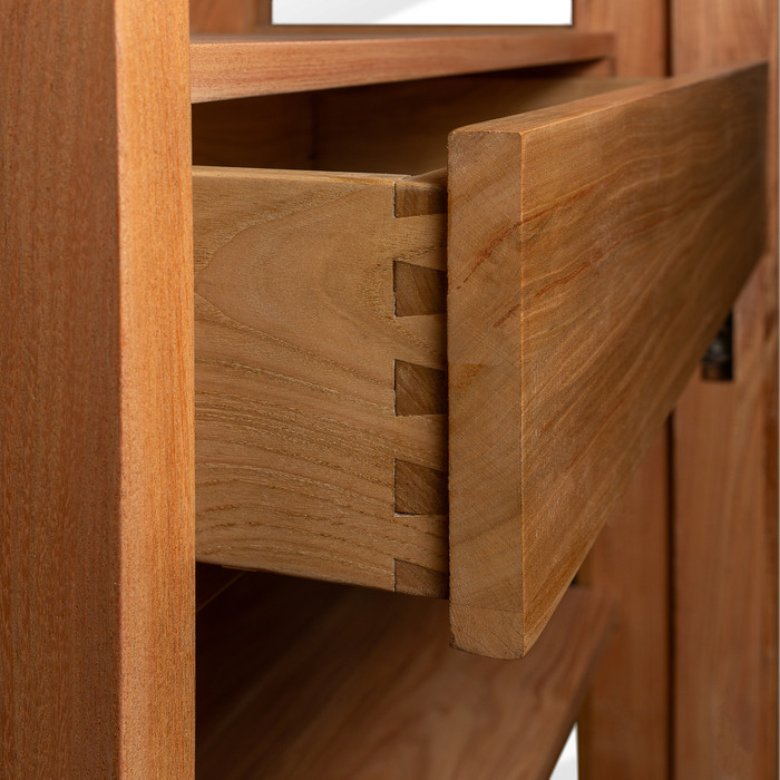 Mobile Espositivo in Ciliegio Massello con Anta in Vetro