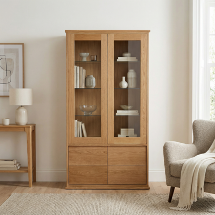 Minimalistischer Vitrinenschrank aus Massiver Eiche mit Glastüren und Schubladen