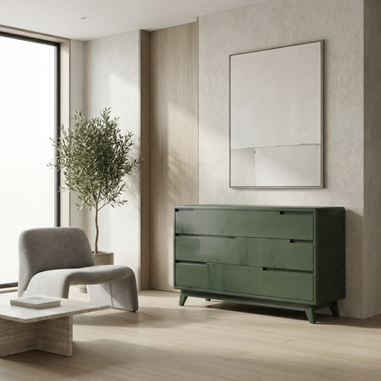 Karin Dresser – Comò Scandinavo in Tulipier Massello con 3 Cassetti, Finitura Verde Muschio  