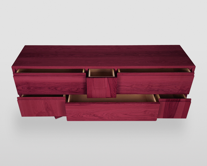 Zhu Burgundy Dresser – Cassettiera in Frassino Massello dal Design Contemporaneo
