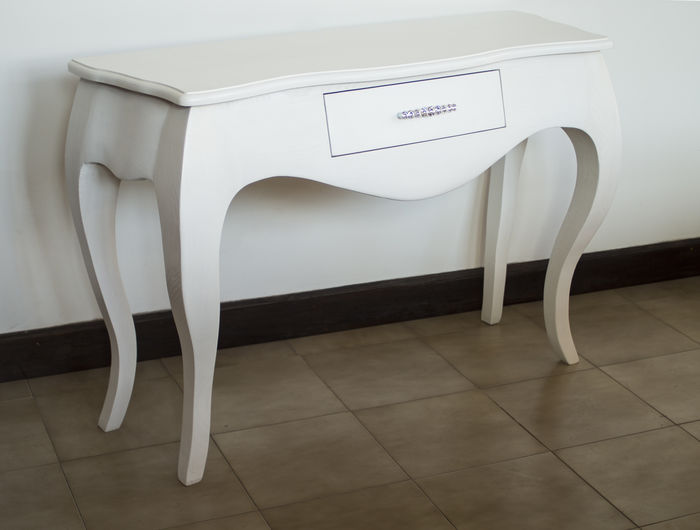 White Console in ash wood
