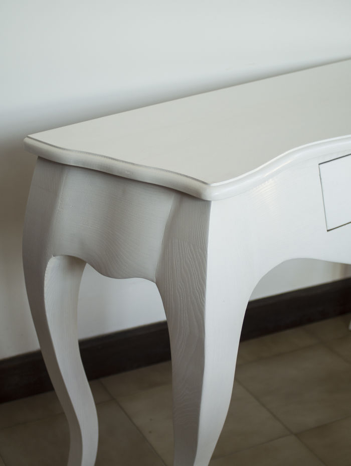 White Console in ash wood