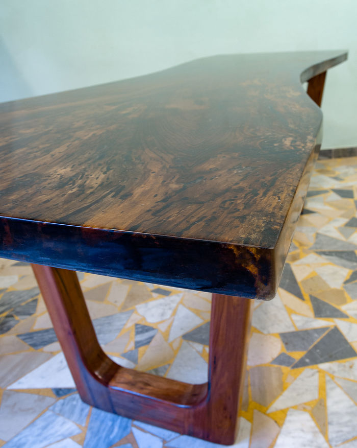 Resin table with briccola wood