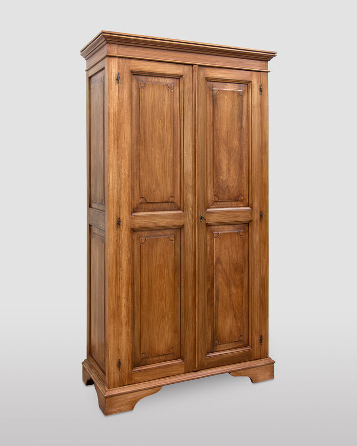 Kleiderschrank aus Toulipier Holz
