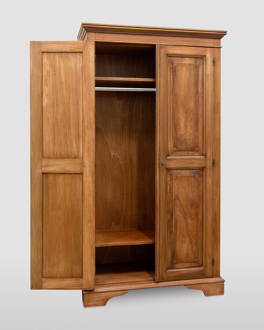 Kleiderschrank aus Toulipier Holz | EBANISTERIA GAMBELLA