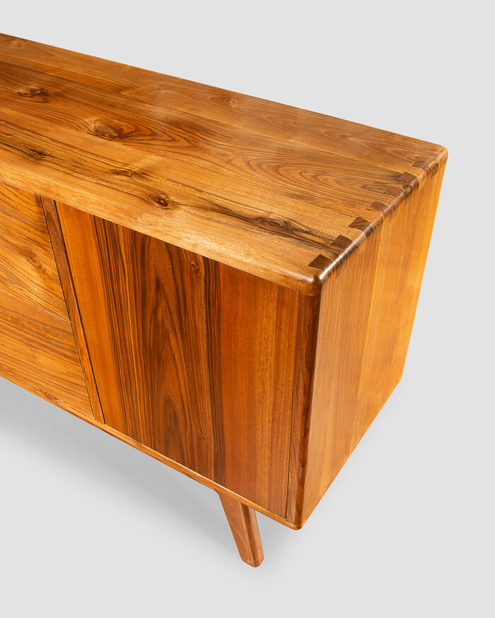 Madia scandinava in noce