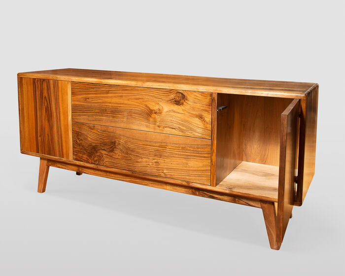 Skandinavische Sideboard aus Nussbaum