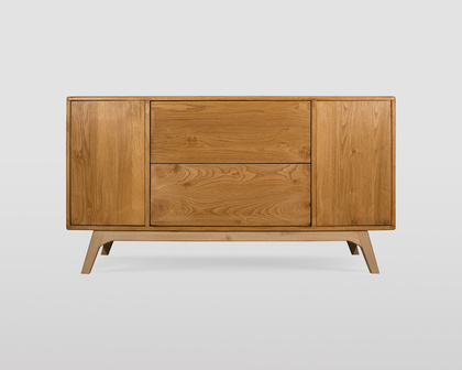 Credenza in stile scandinavo 