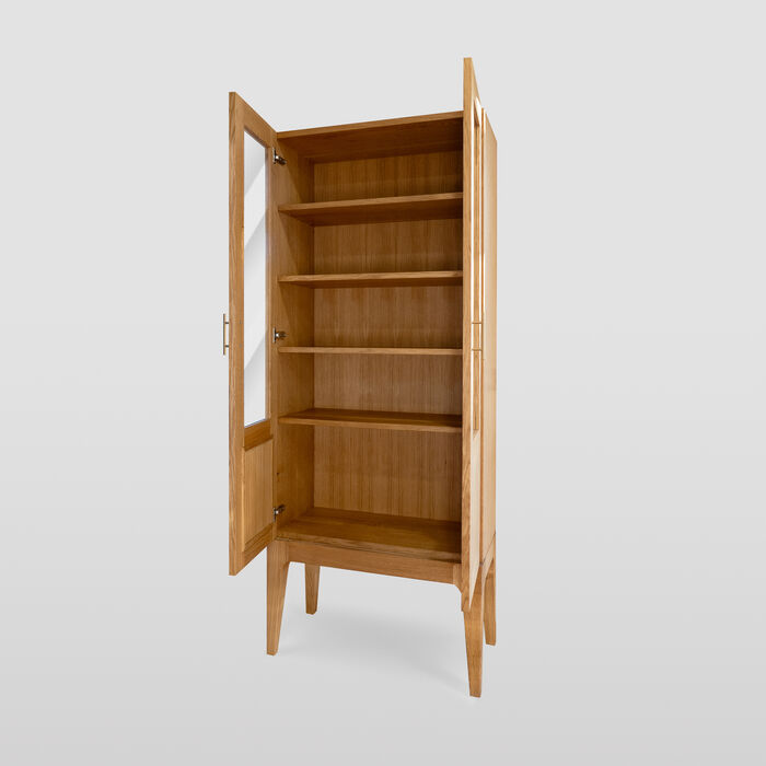 Minimalist Two-Door Solid Oak Display Cabinet – Nordic Style